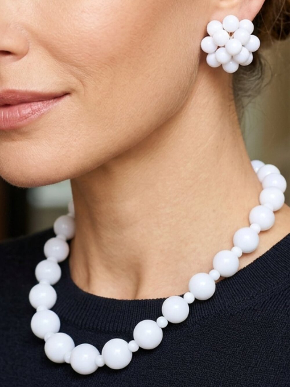 Vintage 1950s 60s Milk Glass NECKLACE & CLIP EARRINGS WHITE GLASS